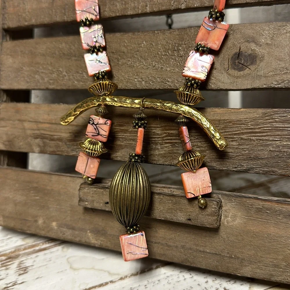 Anthony Alexander one of a kind vintage coral orange shell necklace - Picture 4 of 6